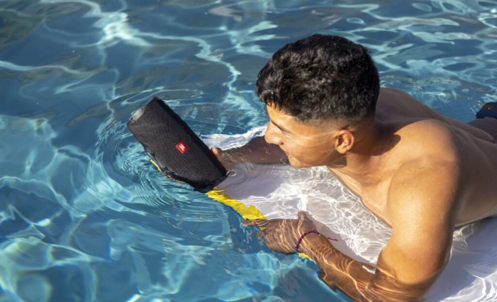 JBL Charge 4 Waterproof Rating