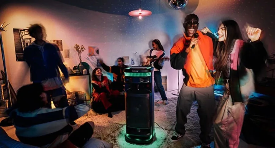 Karaoke with Wireless Mic
