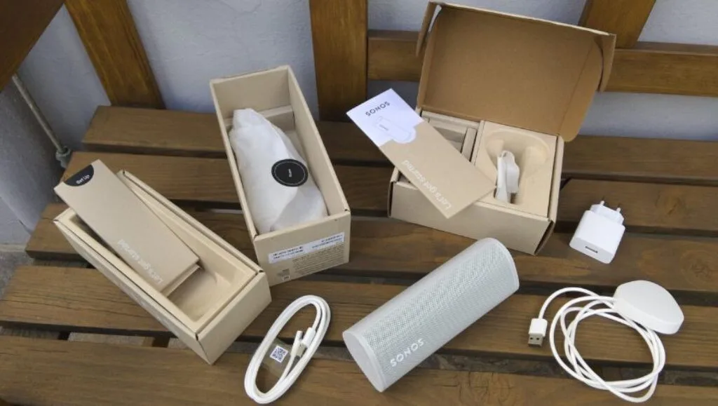 Unboxing of the Speaker