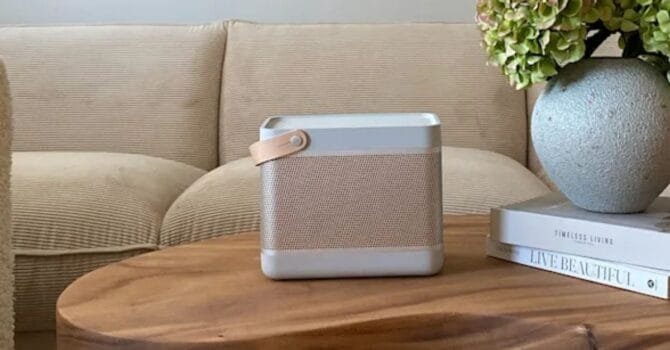 Bang & Olufsen Beolit 20 Speaker