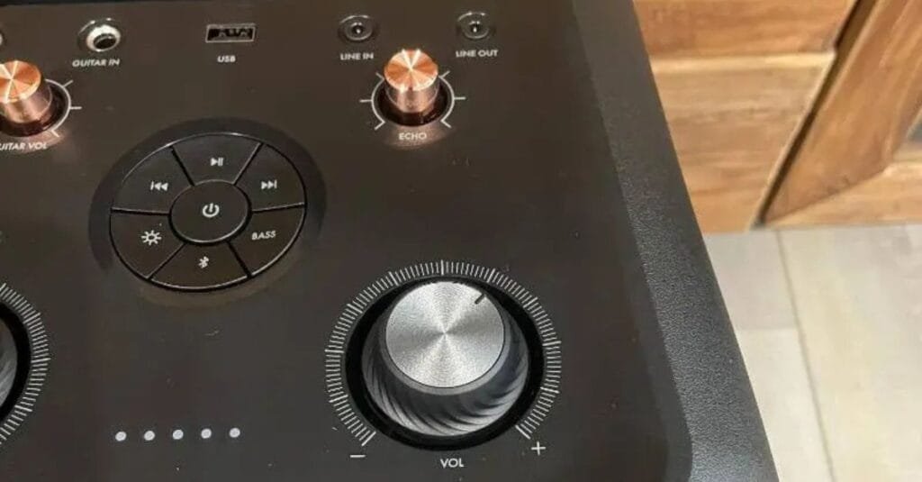 The Klipsch GIG XXL Speaker Controls