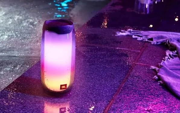 Waterproof design of JBL Pulse 4