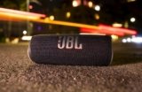 JBL Flip 6 Speaker: Waterproof, Loud Sound, & 12H Playtime
